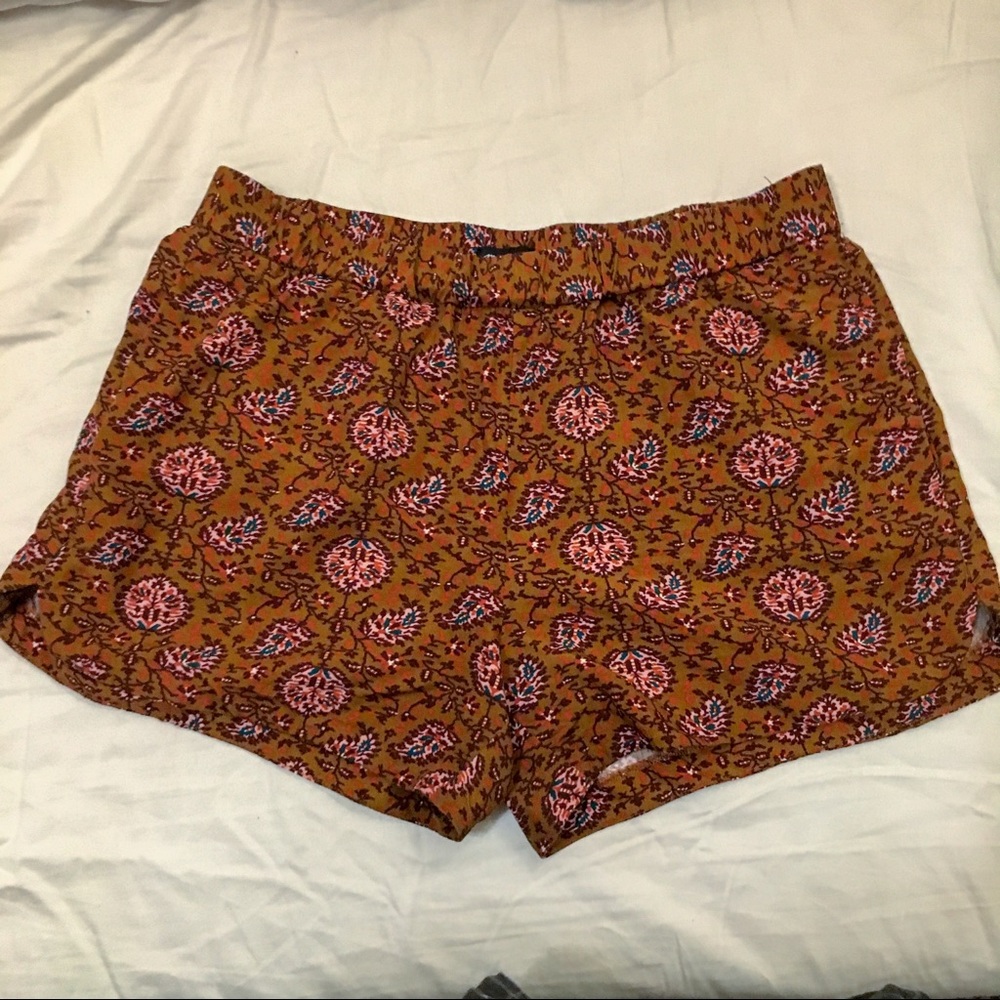 Madewell Pull on patterned floral paisley shorts